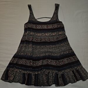 Black and Red Sleeveless Scoop Neck Mini Sundress